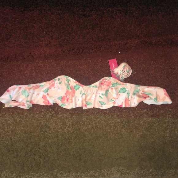 Pink floral bikini set - Picture 2 of 5